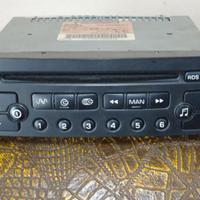 autoradio Clarion per Peugeot 205