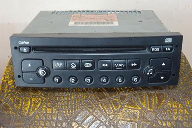 autoradio Clarion per Peugeot 205