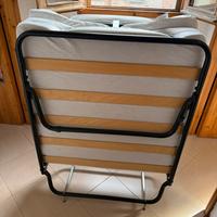 Brandina letto con doghe in legno materasso nuovo