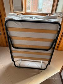 Brandina letto con doghe in legno materasso nuovo