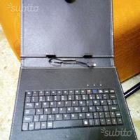 Custodia con tastiera x Tablet
