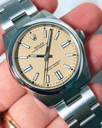 Rolex OP 41mm Ocra Beige 134300 nuovo 08/2026 full