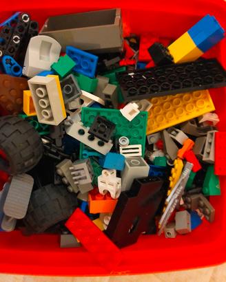 Scatola porta lego con lego misti 