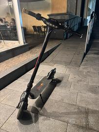Monopattino RedBull