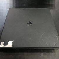 ps4 slim - 2 joystick - 3 giochi a scelta