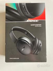 Bose QC headphones cuffie wireless nere