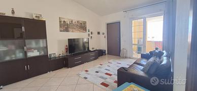 Pressi Via Piave ampio trivano ultimo piano