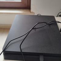 PS4 Slim + 16 giochi