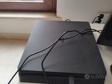 PS4 Slim + 17 giochi