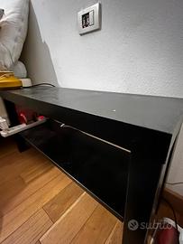 Tavolino IKEA usato, ideale salva-spazio
