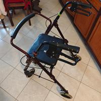 Carrello deambulatore per anziani