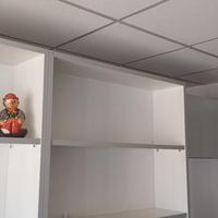 parete libreria con porta 