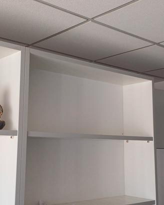 parete libreria con porta 