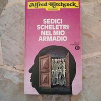 Libro SEDICI SCHELETRI NEL MIO ARMADIO