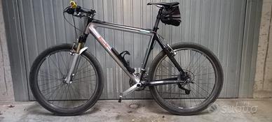 Bici bianchi oetzi carbon