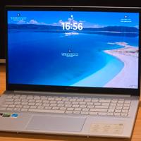 ASUS Vivobook Pro 15 OLED 16 GB nVidia RTX 3050