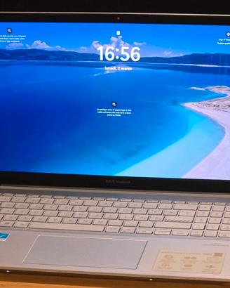 ASUS Vivobook Pro 15 OLED 16 GB nVidia RTX 3050