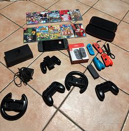 NINTENDO SWITCH + 11 SCHEDE GIOCO