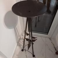 tavolino in ferro battuto e piano in vetro 