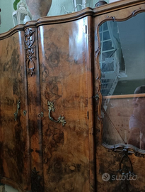 vetrina 4 ante in radica di noce