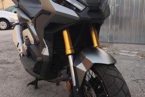 Honda X-adv 750