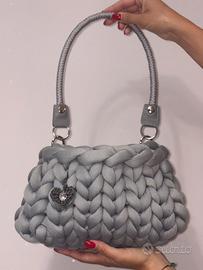 Borsa nuova fatta a mano