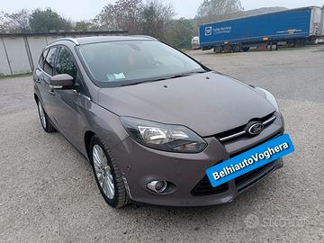 Ford Focus SW 2011--1.6 Benzina