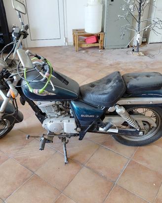 SUZUKI MARAUDER