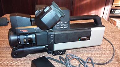 Videocamera professionale Panasonic vintage