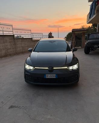 GOLF 8 GTI