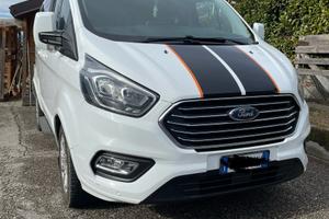 Ford tourneo custom