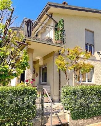 Villa di 140 m² con 4 locali a Cernobbio