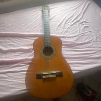Chitarra ragazzo