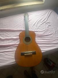 Chitarra ragazzo