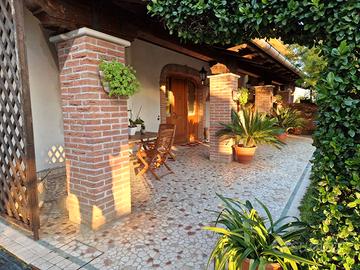 VIGODARZERE - INTERA BIFAMILIARE CON GIARDINO