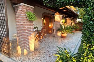 VIGODARZERE - INTERA BIFAMILIARE CON GIARDINO