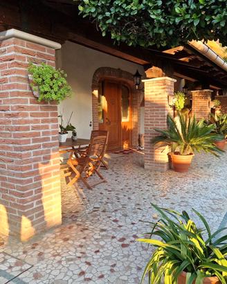 VIGODARZERE - INTERA BIFAMILIARE CON GIARDINO