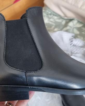 Stivaletti pelle neri