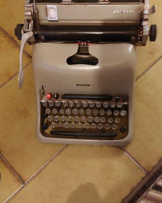 macchina da scrivere Olivetti lexikon 80