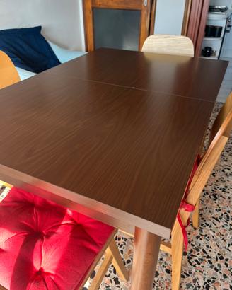 Tavolo da pranzo