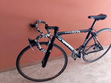 Bici da corsa telaio alluminio 