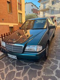 Mercedes Benz C200 Elegance