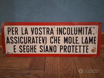 Cartello mole, lame e seghe