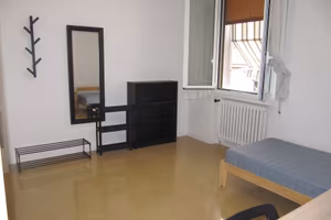 1-9 singola studentessa via xxi aprile saragozza