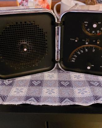 radio cubo Brionvega 