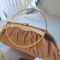 Borsa scamosciato con manici in metallo