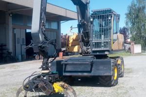 scavatore forestale volvo