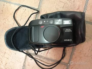 Minolta riva zoom 70 macchina fotografica 