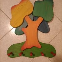 appendiabiti a forma di albero