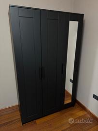 Armadio a tre ante Ikea Brimnes